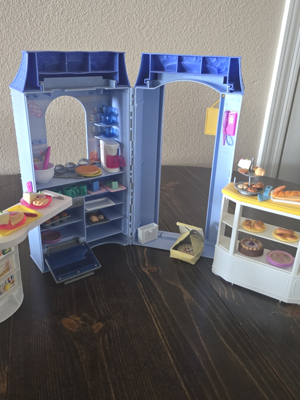 Barbie Bake Shop Cafe Bakery Playset Vintage W/ Accesories Display Counter Oven